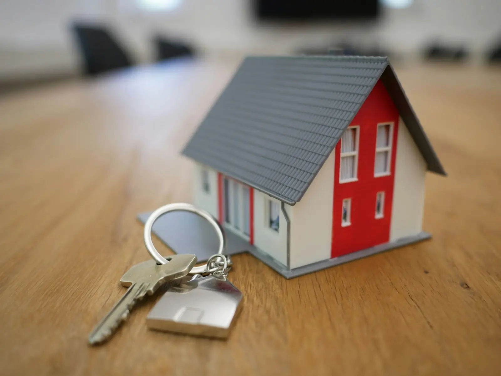 How Much Does a Real Estate Lawyer Cost?