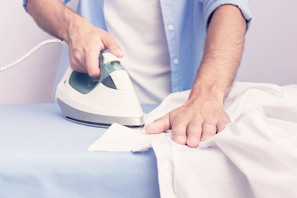How to iron men's shirts without a single fold