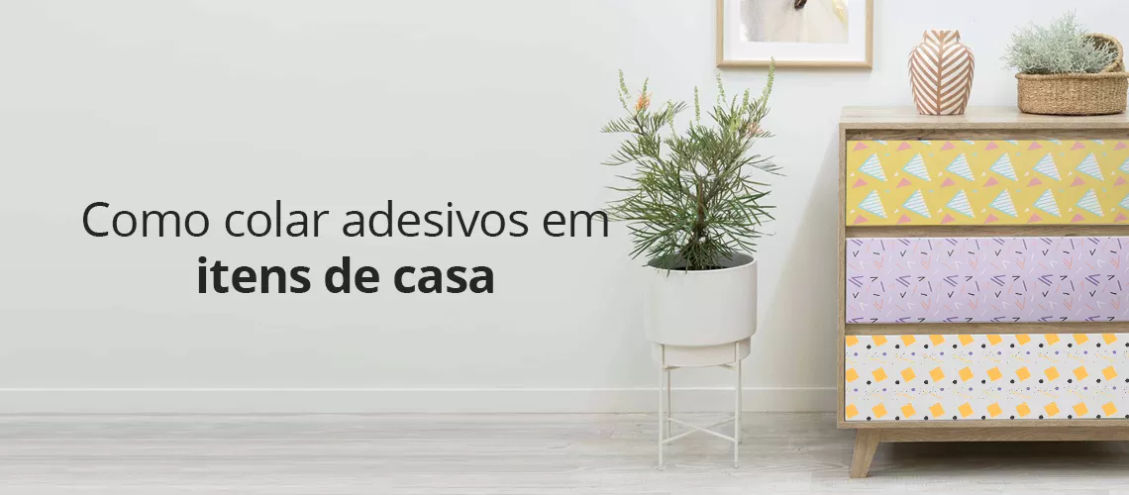 Como colar papel de parede em casa?