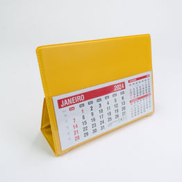 Calendário de Mesa com Base PVC