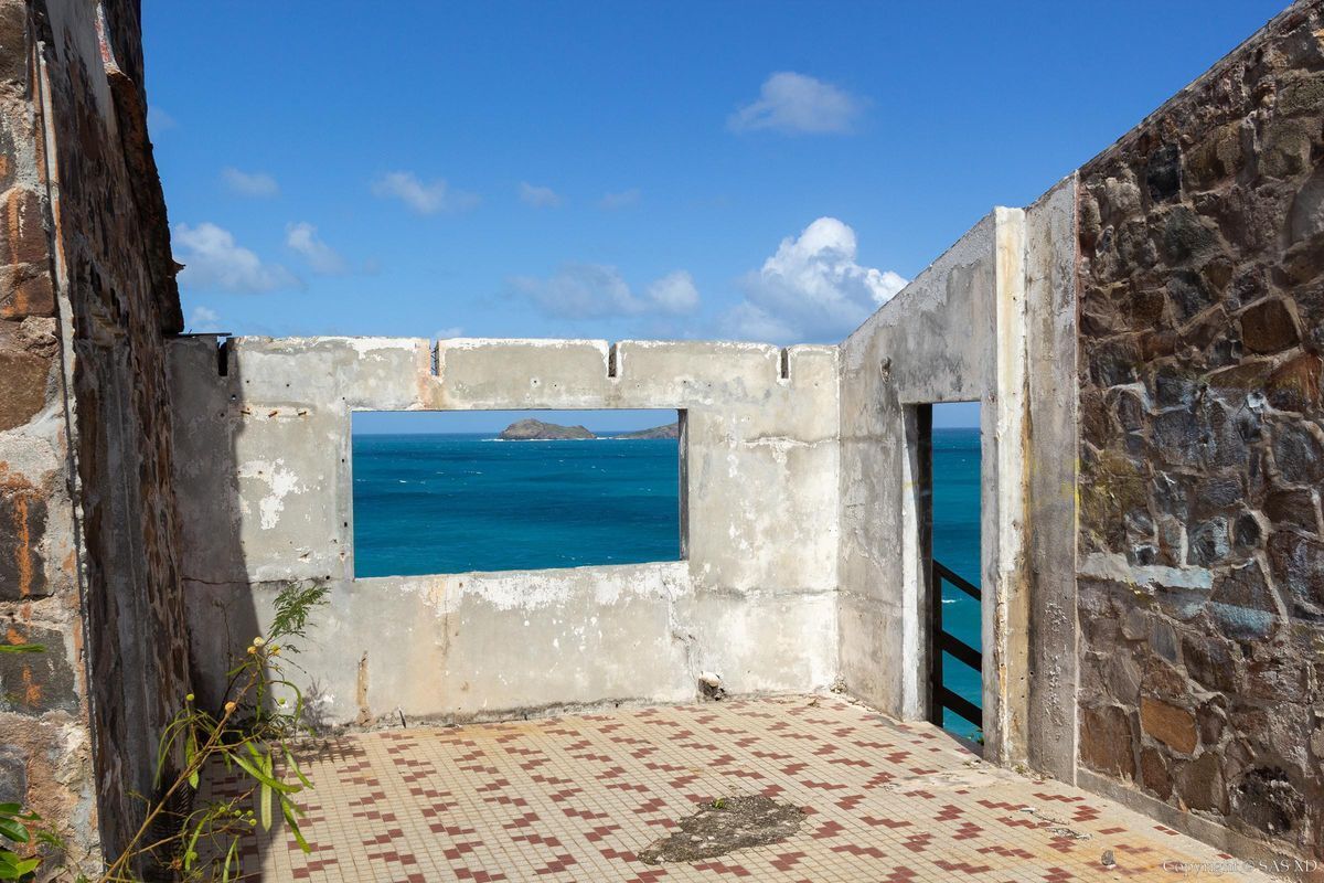 Existing ruins of Hotel Autour Du Rocher.