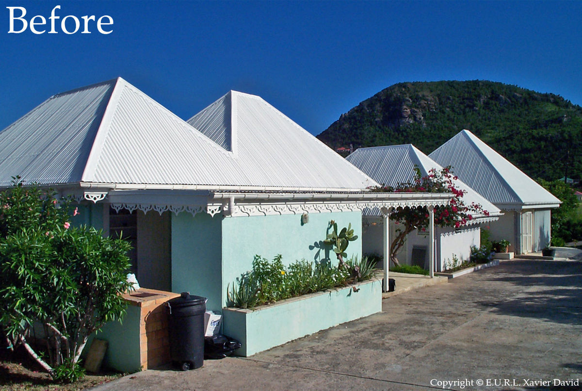 Entry Courtyard of Villa Pastels before renovation by Bureau Xavier David.