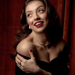 Live Music with Ellie Jolly