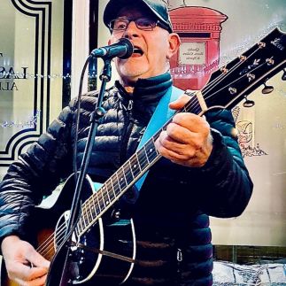 Live music with Sean Daly