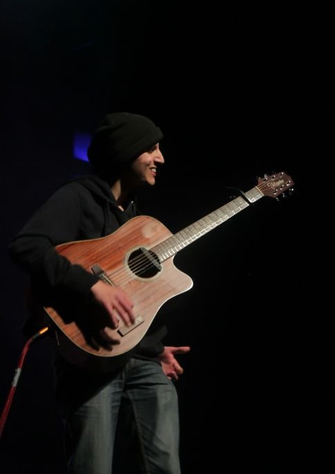 Live Music with Dan Vadolia