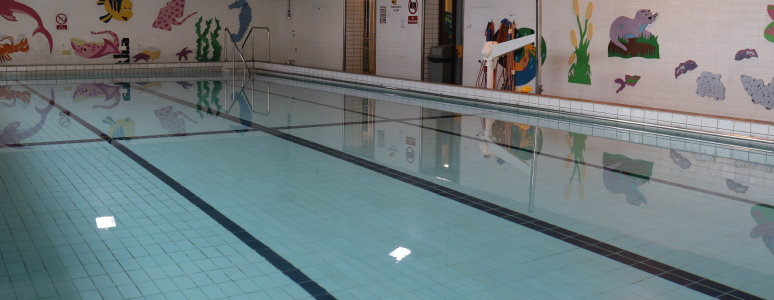 Teaching pool