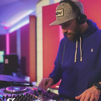 Live DJ set with Joe Shez