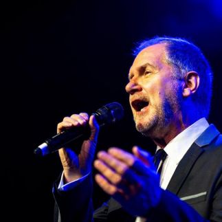 Live lounge music with David Kettle