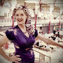 Live music with Lady Lindy