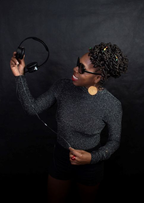Live Music with DJ Sapphire
