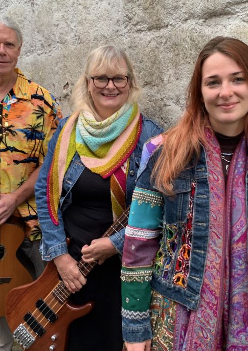 Live music with Masquerade Trio