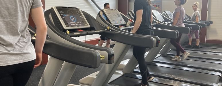 Springwood Leisure Centre gym people on treadmills