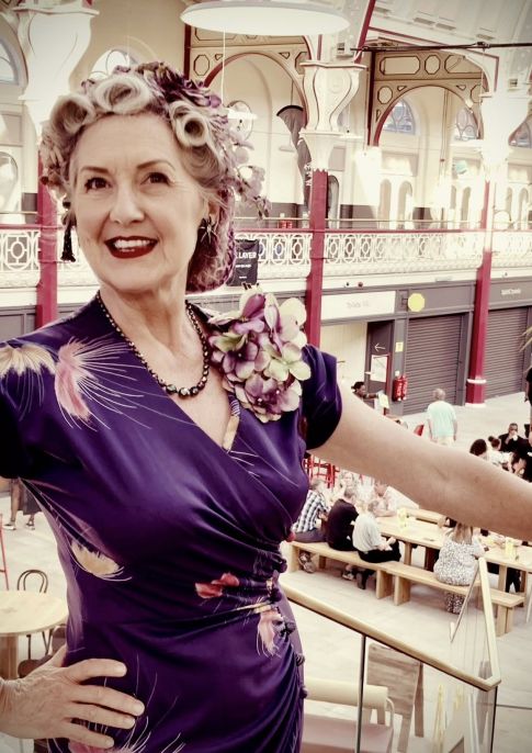 Live music with Lady Lindy