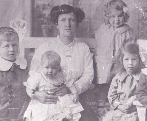 Creating and performing WW1 fiction: Mrs Eaton&rsquo;s Home Front by Dr Ann Featherstone