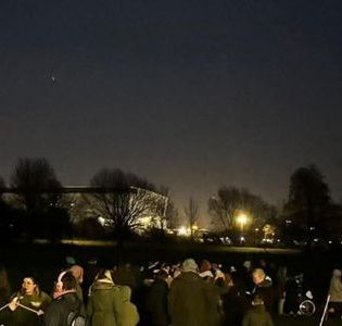 Spend an evening under the stars at Alvaston Park