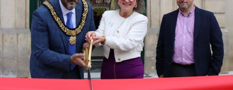 Derby Market Hall ribbon cutting with Cllr Atwal and Cllr Peatfield