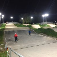 Floodlit_BMX_track_at_Alvaston_Park.JPG