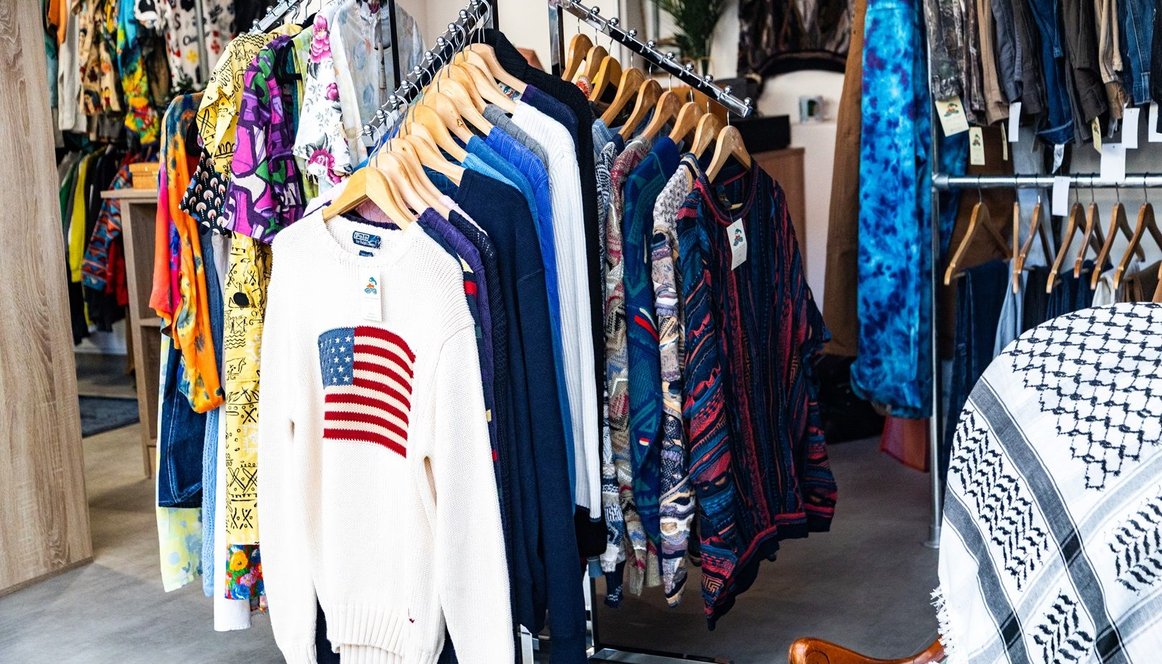Mardy Ducks vintage clothing at Derby Market Hall