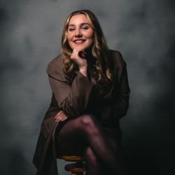 Live music with Maisie Tanner