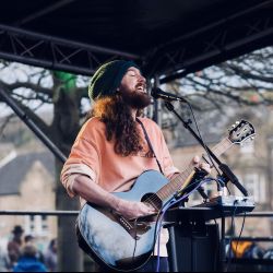 Live Music with Timothy Hoad