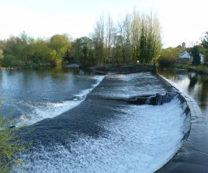 Image for link to Rivers & lakes