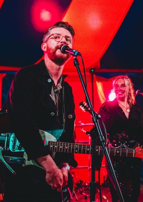 Live music with Carl North