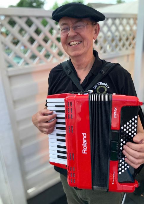 Live Bastille Day French music with Jim Smith