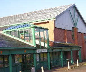 Image for link to Springwood Leisure Centre