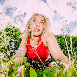Live music with Dorothy Ella