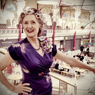 Live music with Lady Lindy