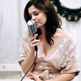 Live music with Laura Clinton
