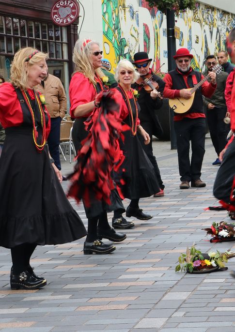 Traditional Morris and Sword Dancing for Christmas