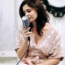 Live Music with Laura Clinton