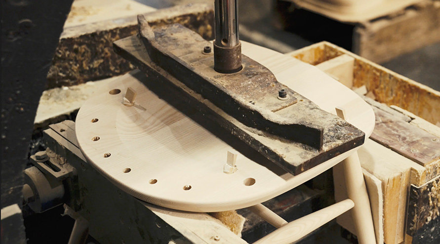 ercol 1877 Windsor chair being created at the ercol factory