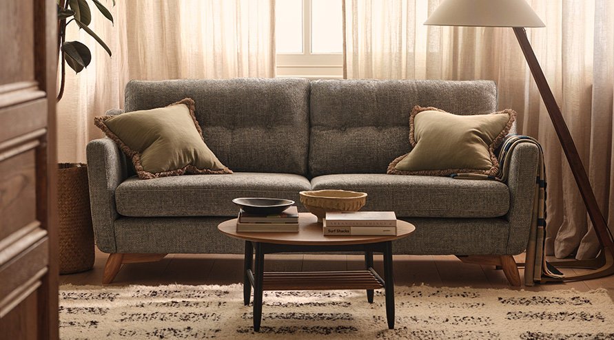 hotspot_Cosenza_33304_large_sofa_CM_T256-Monza_4069_round_coffee_table_PO-lifestyle.jpg