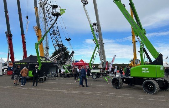 Introducing Niftylift's Latest Innovations: The HR22SE and Upgraded HR12 4x4