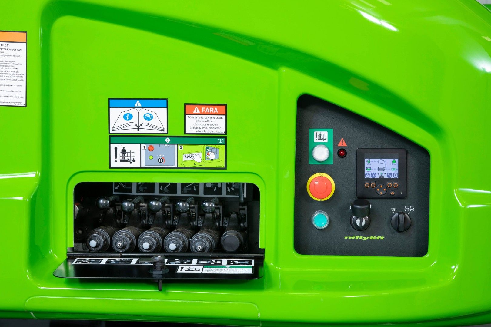 HR28 4x4 Base Controls.jpg