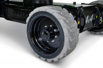 Gallery image 8: HR28 4x4 Non-Marking Tyre.jpg