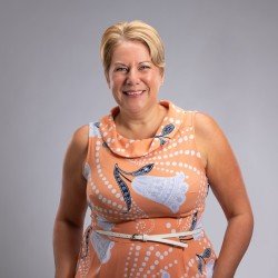 Liz Wightman OMEETO