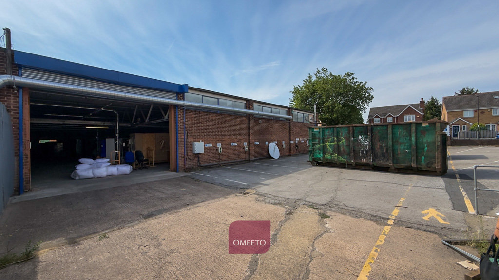 Unit to let 