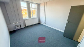 First photo of property at Office 7, 101-105 High Road, Beeston, Nottingham NG9 2LH
