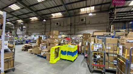 warehouse to let