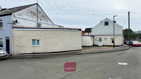 First photo of property at 31 The Triangle, Ilkeston, Derbyshire, DE7 4AP