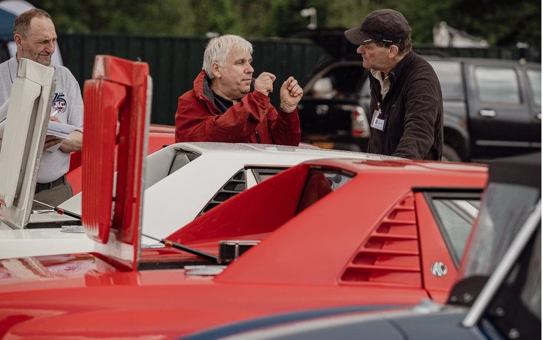 Image Credit: Great Northern Classics Men chatting at Bikes,Cars,Coffee & More