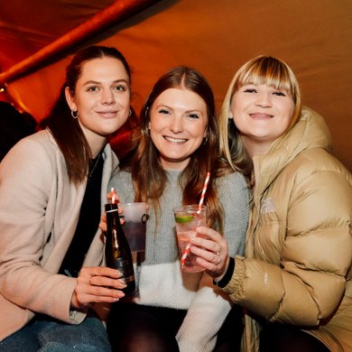 Ladies enjoying drinks at the Nordic Bar