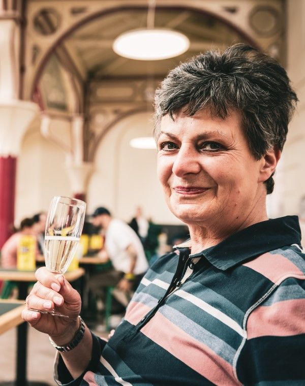 Lady drinking prosecco