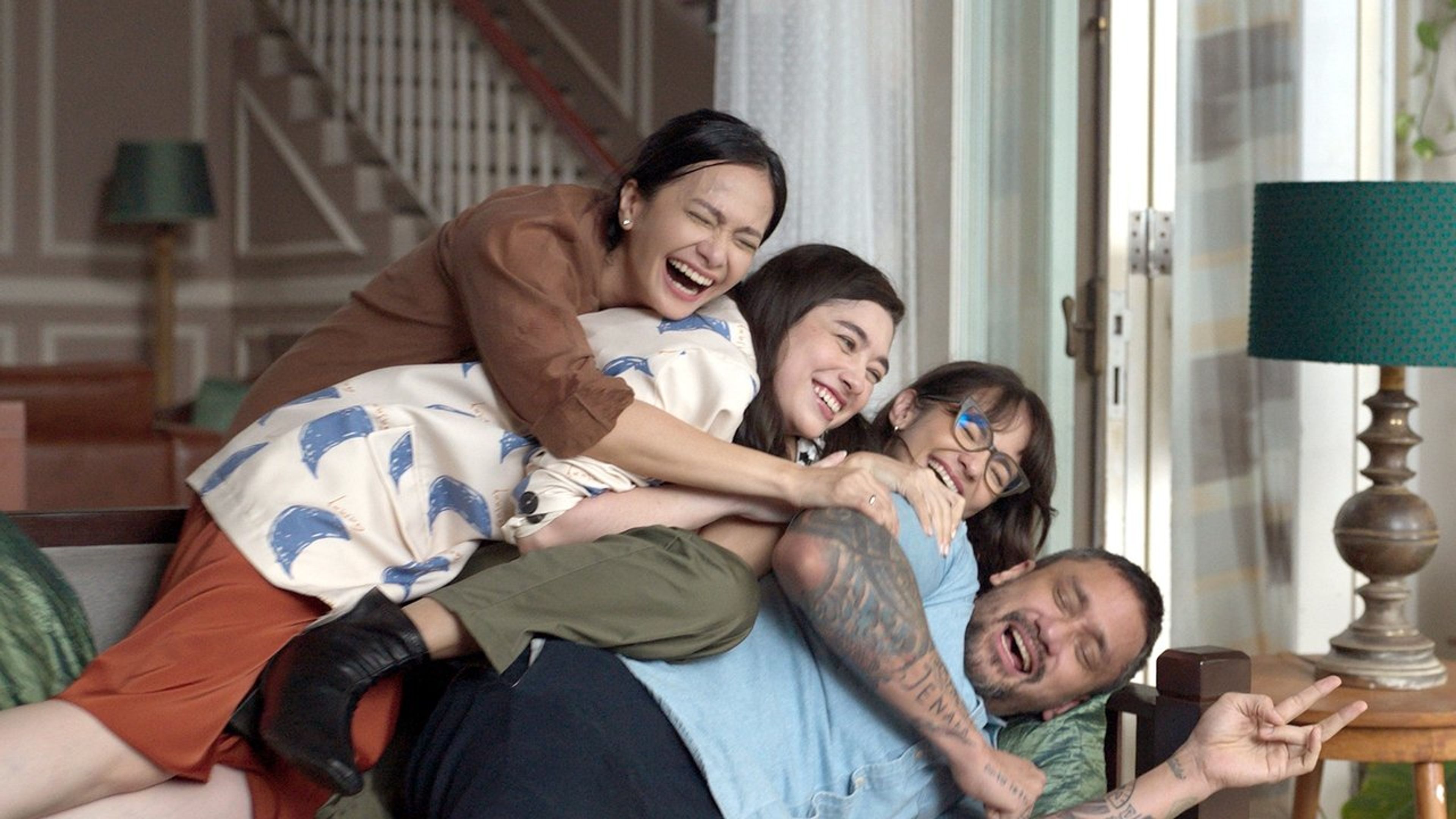 Backdrop of Wed or Wait