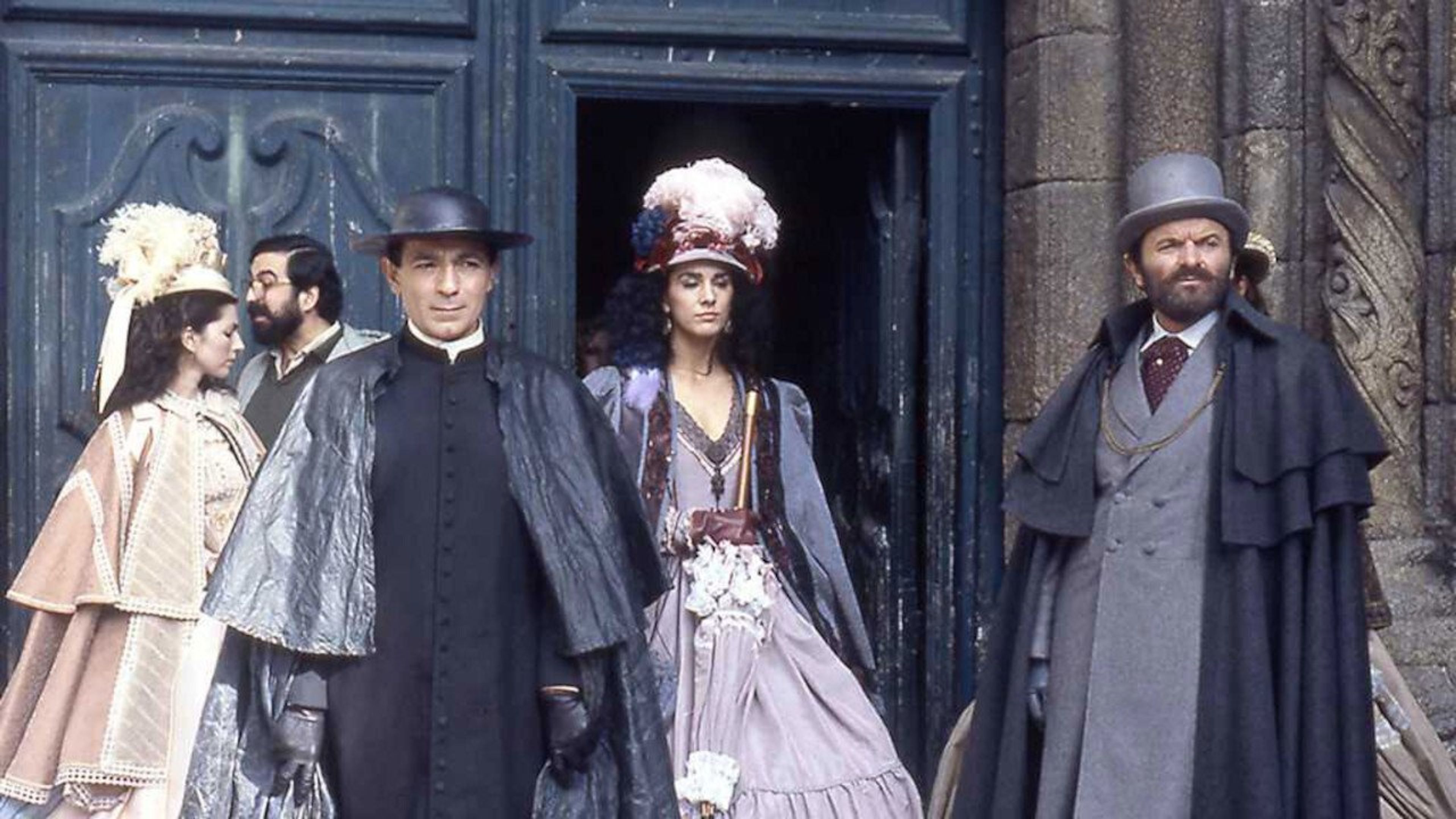 Backdrop of The House of Ulloa