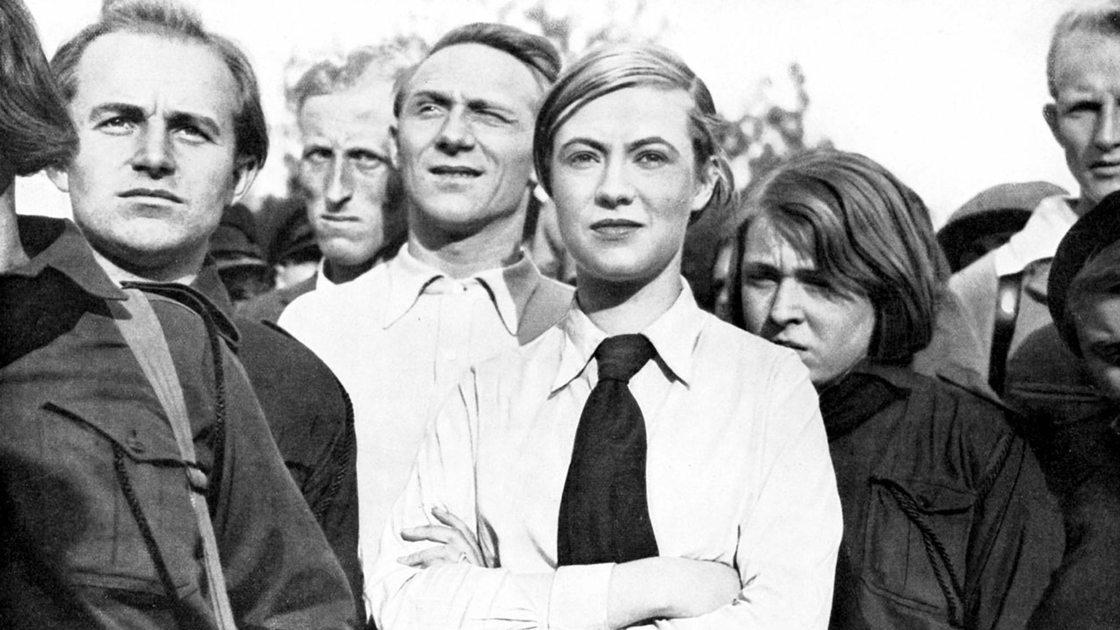 Backdrop of Kuhle Wampe or Who Owns the World?