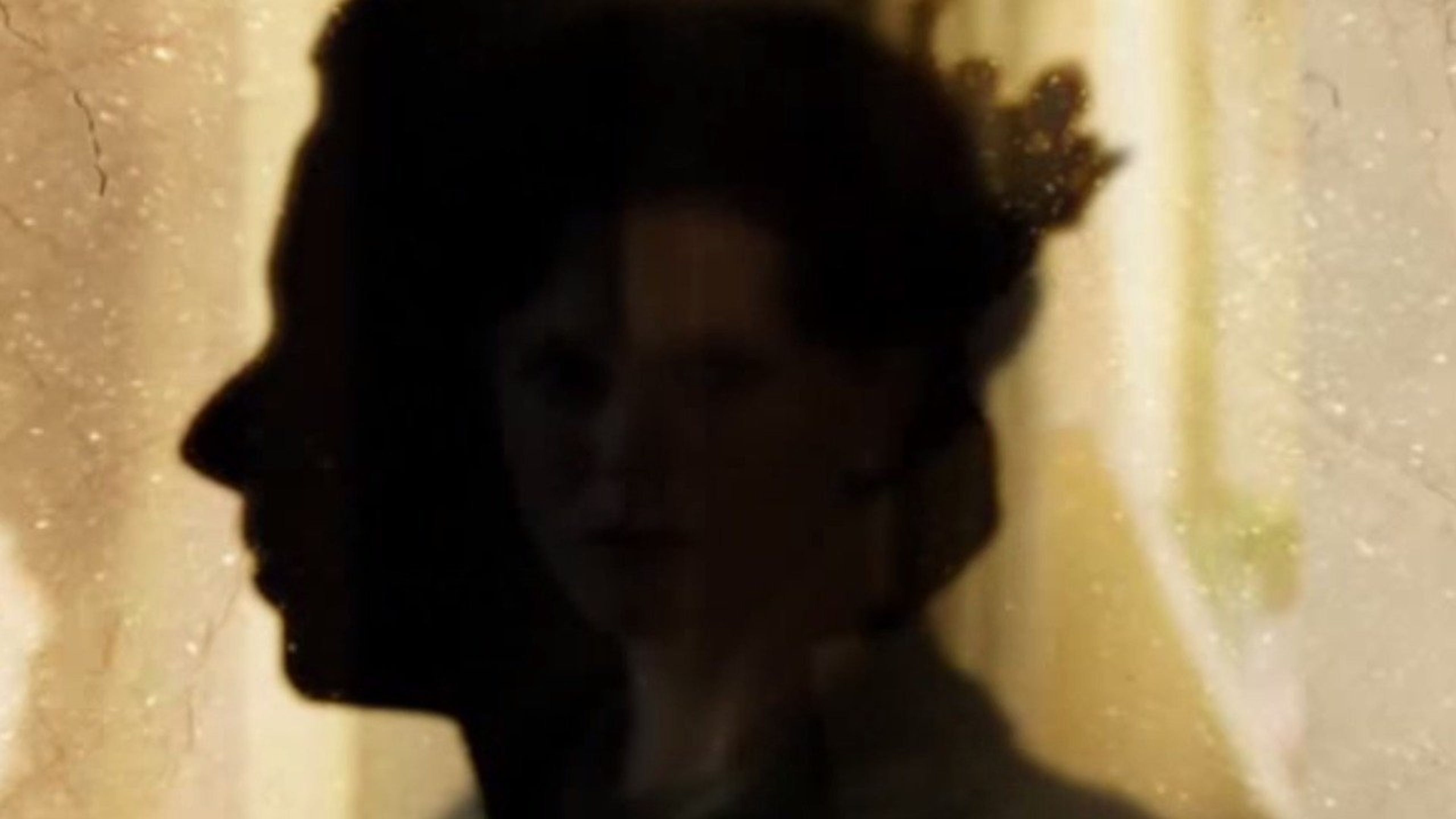 Backdrop of The Queen